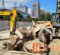 艹逼试试高温下的坚守｜道路建设者用汗水铺就畅通路